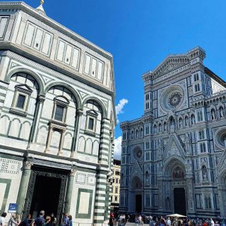 Nice to see visitors returning to Florence and enjoying the perfect September weather we are having. 
#italiannights #florence #italy