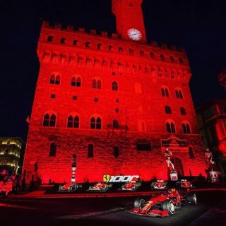 Ferrari taking over Florence for this weekend’s F1 race at the Mugello circuit in Tuscany. 
📸: @theflorentine 
#italiannights #florence #italy