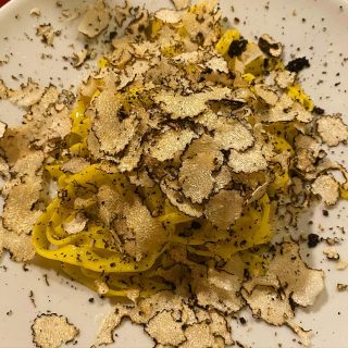 Summer truffles are back and as delicious as ever 
#italiannights #florence #italy